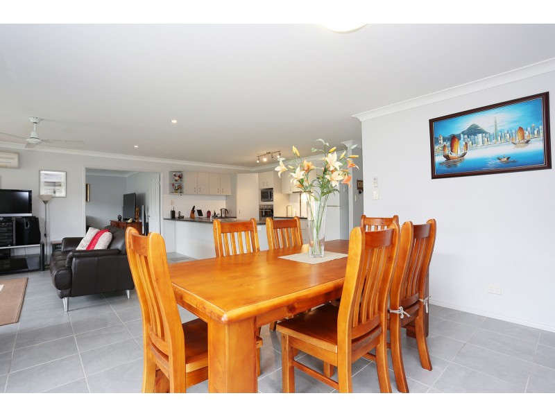 15-17 Honeybee Place Sandstone Lakes, Ningi QLD 4511