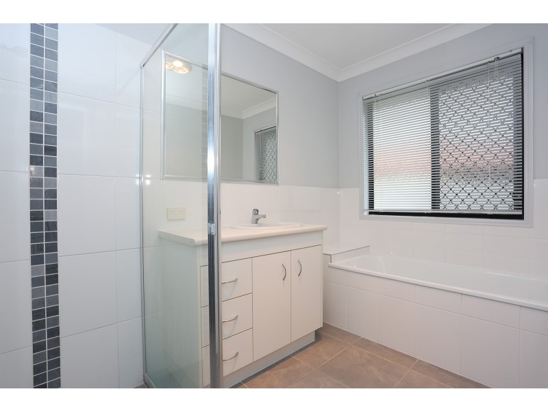 15-17 Honeybee Place Sandstone Lakes, Ningi QLD 4511