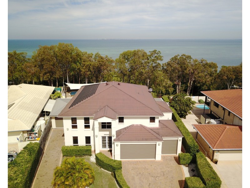 16 Loftus Place, Sandstone Point QLD 4511