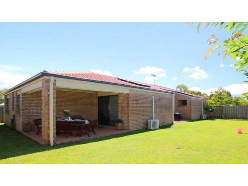 1 Myora Place, Sandstone Point QLD 4511