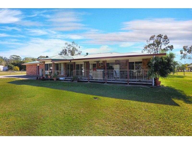 25 Flaxton Court, Ningi QLD 4511