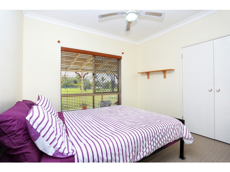 25 Flaxton Court, Ningi QLD 4511
