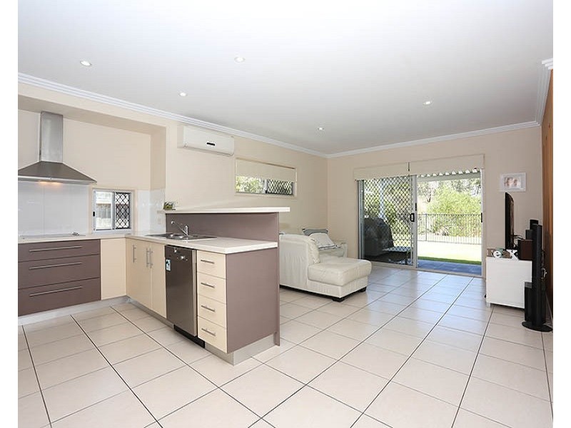 57 Sandheath place, Ningi QLD 4511
