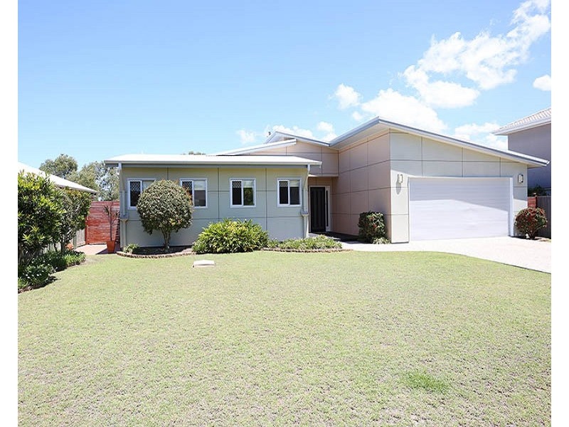 57 Sandheath place, Ningi QLD 4511