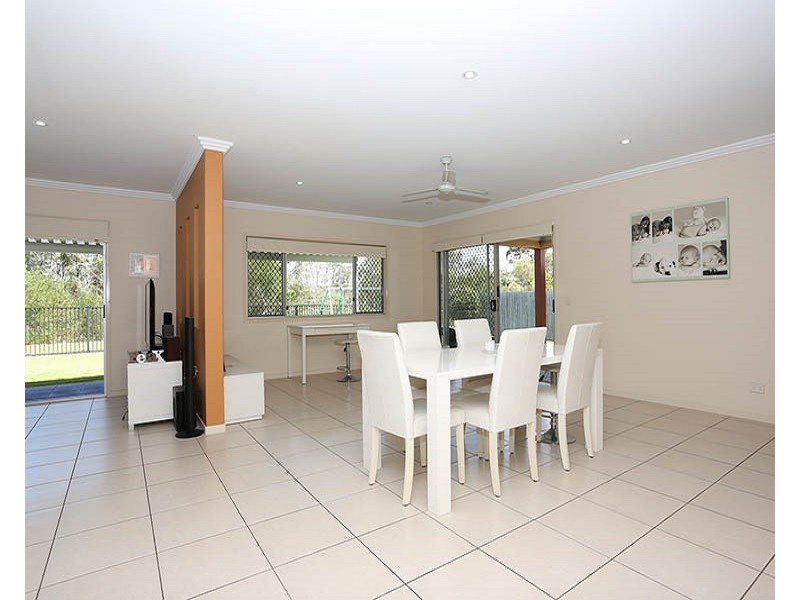 57 Sandheath place, Ningi QLD 4511