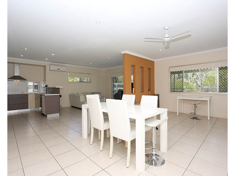 57 Sandheath place, Ningi QLD 4511