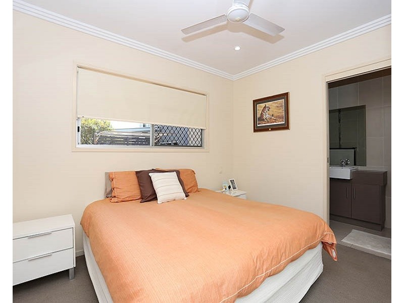 57 Sandheath place, Ningi QLD 4511