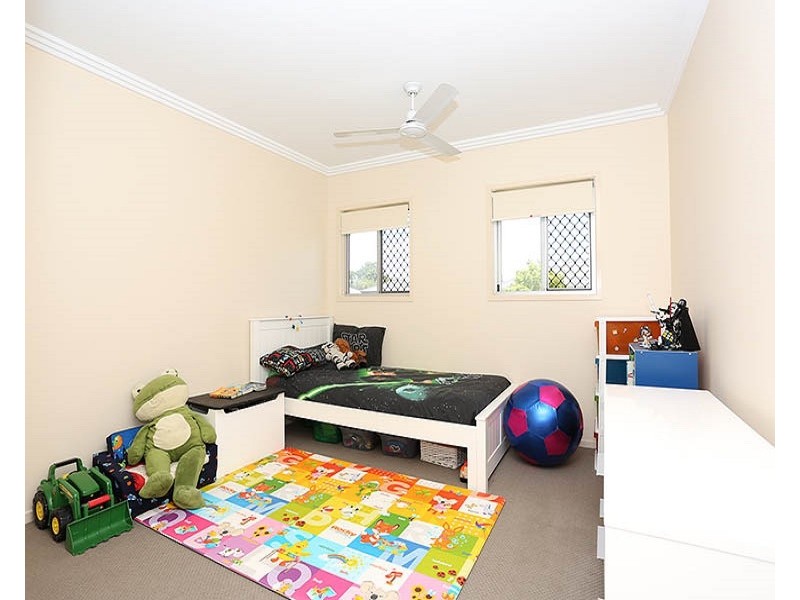 57 Sandheath place, Ningi QLD 4511