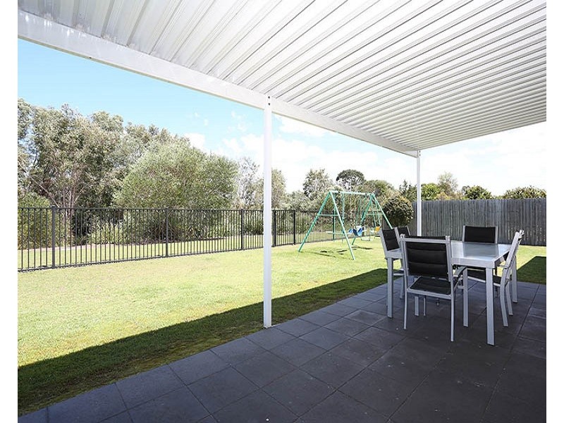 57 Sandheath place, Ningi QLD 4511