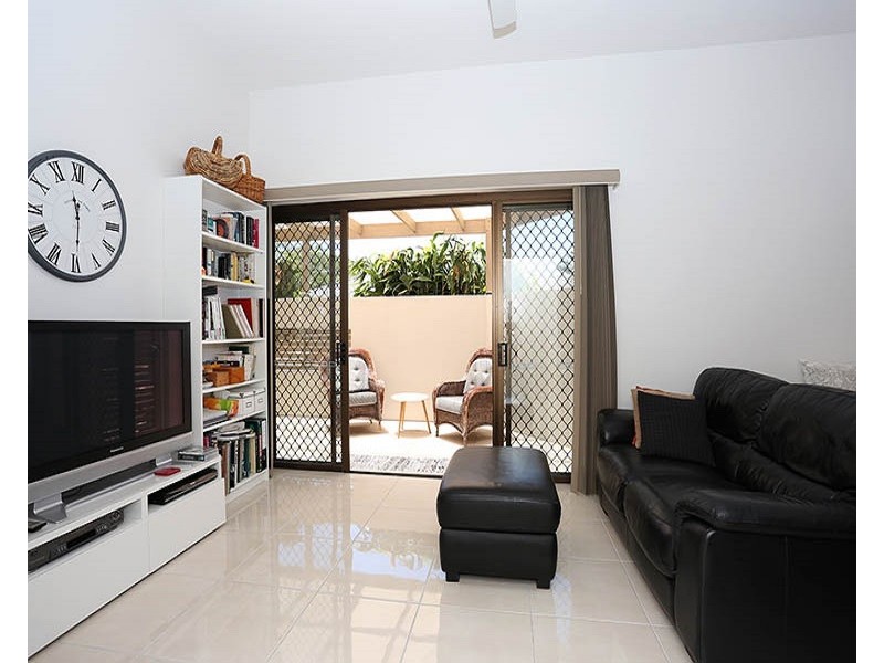 1/73 Lachlan Crescent, Sandstone Point QLD 4511