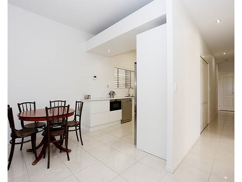 1/73 Lachlan Crescent, Sandstone Point QLD 4511