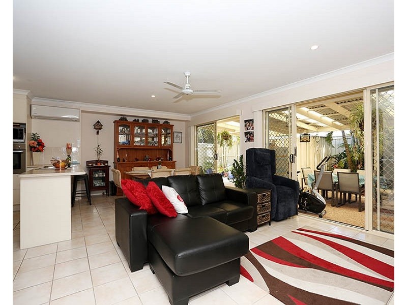 3/210 Bestmann rd, Sandstone Point QLD 4511