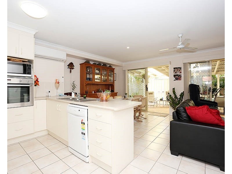 3/210 Bestmann rd, Sandstone Point QLD 4511