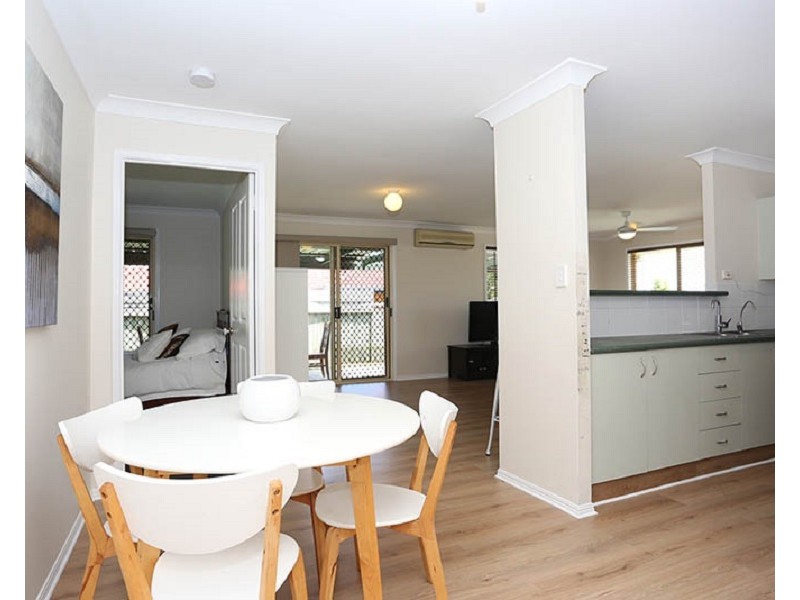 159 Bestmann Road East, Sandstone Point QLD 4511