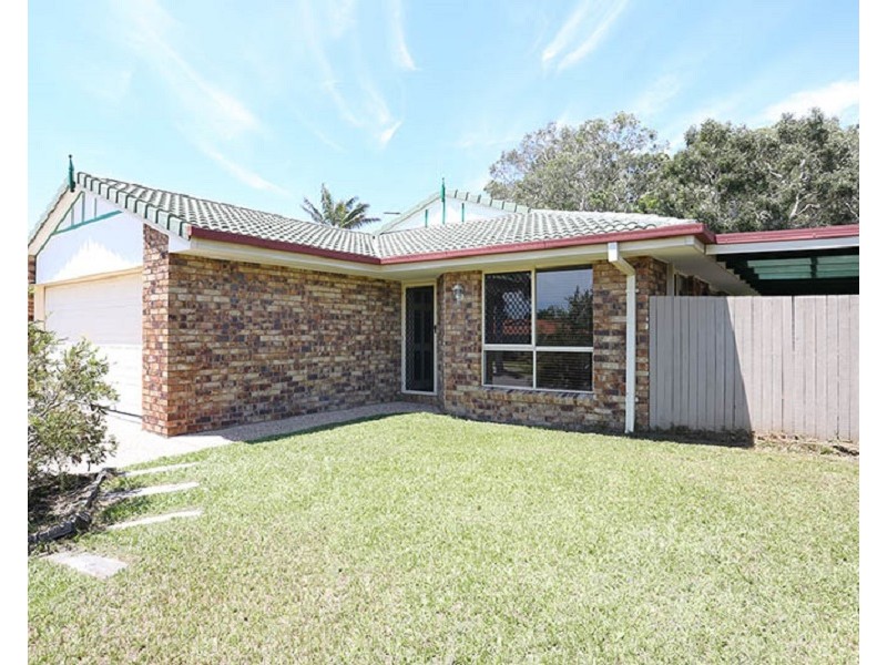 159 Bestmann Road East, Sandstone Point QLD 4511