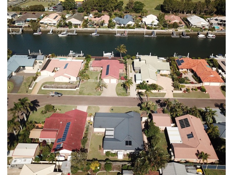 18  Castaway Court, Banksia Beach QLD 4507