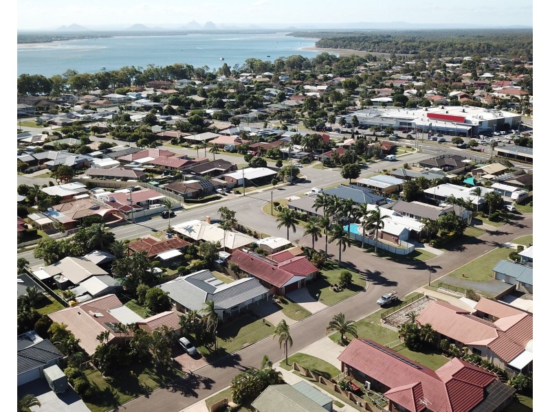 18  Castaway Court, Banksia Beach QLD 4507