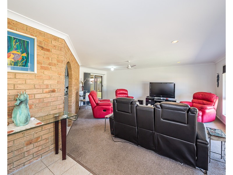 18  Castaway Court, Banksia Beach QLD 4507