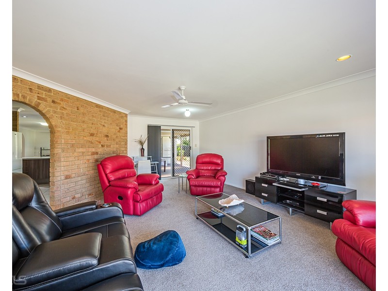 18  Castaway Court, Banksia Beach QLD 4507