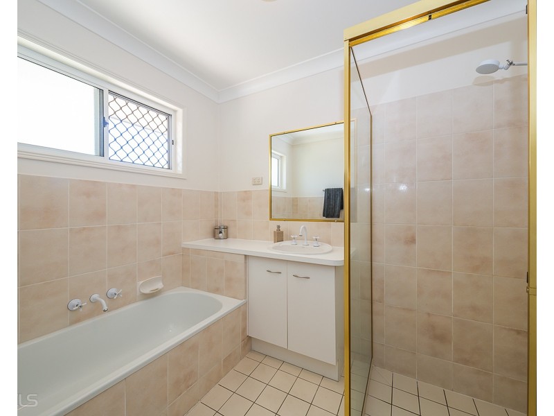 18  Castaway Court, Banksia Beach QLD 4507