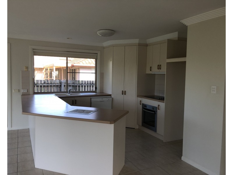 6 Catamaran Court, Banksia Beach QLD 4507