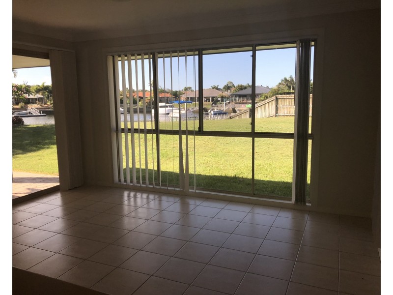 6 Catamaran Court, Banksia Beach QLD 4507