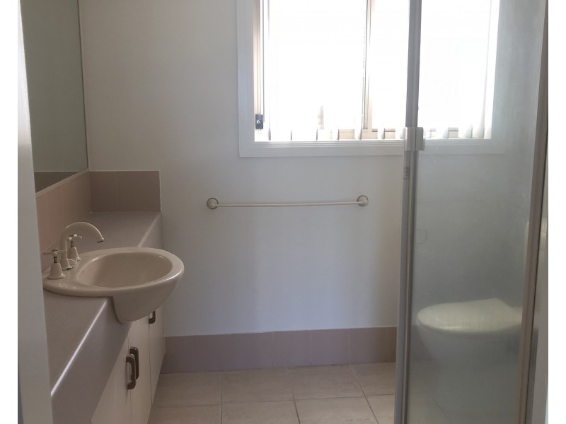 6 Catamaran Court, Banksia Beach QLD 4507