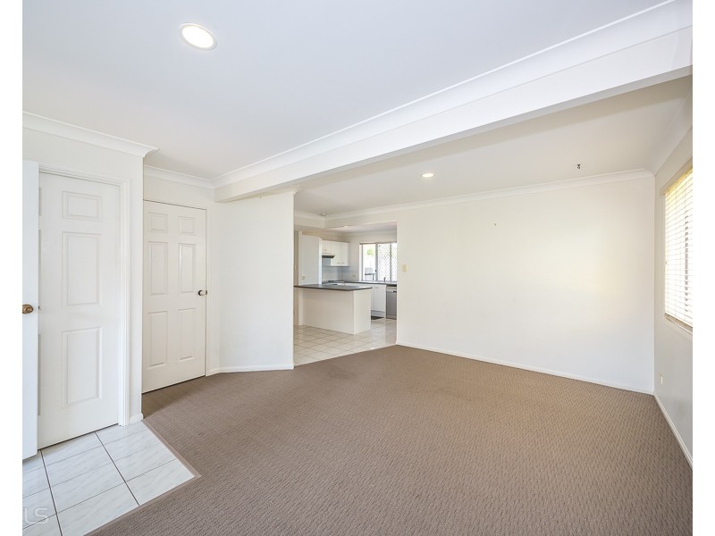 11/18-20 Spinnaker Drive, Sandstone Point QLD 4511