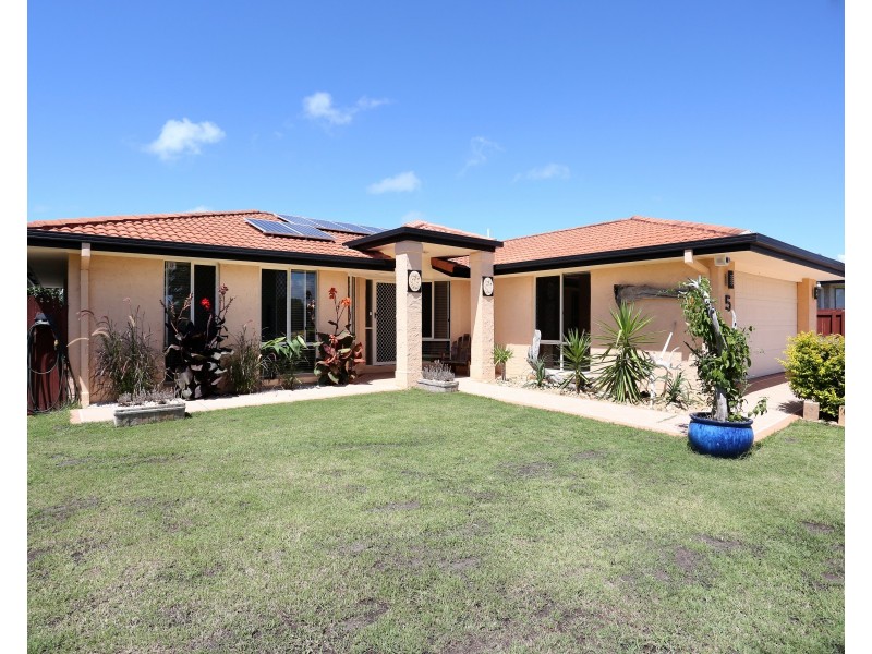 5 Mossman Way, Sandstone Point QLD 4511