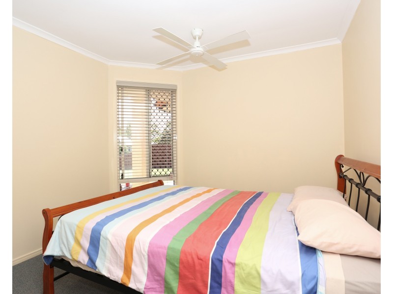 5 Mossman Way, Sandstone Point QLD 4511
