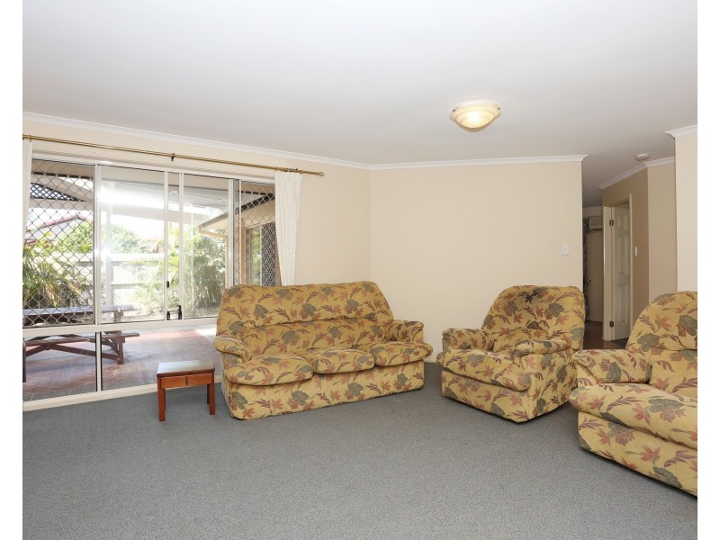 5 Mossman Way, Sandstone Point QLD 4511