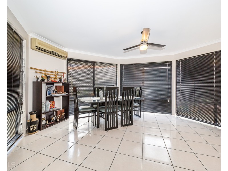 22 Tallow Court, Sandstone Point QLD 4511