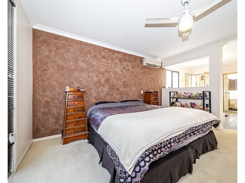 22 Tallow Court, Sandstone Point QLD 4511