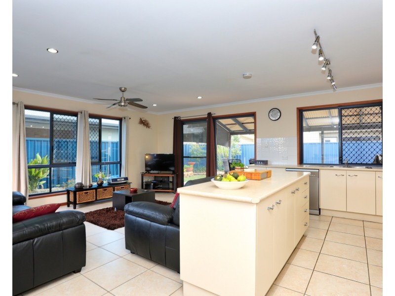 4 Hutchinson Street, Woorim QLD 4507
