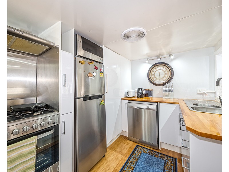 Sandstone Point QLD 4511