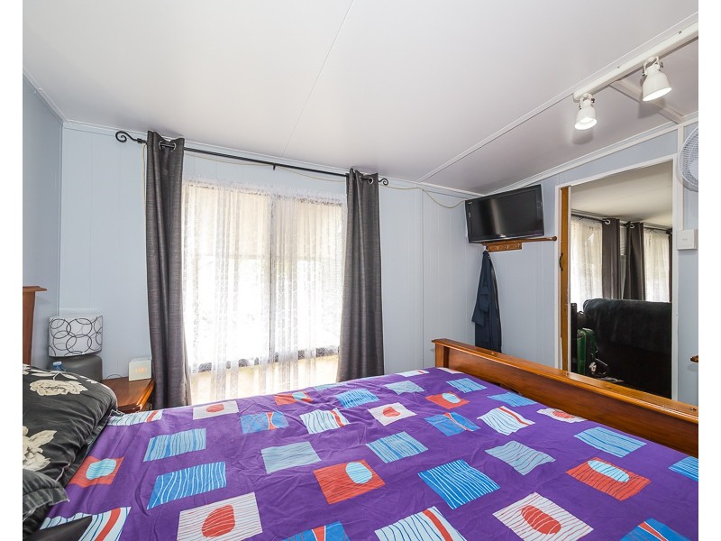 Sandstone Point QLD 4511