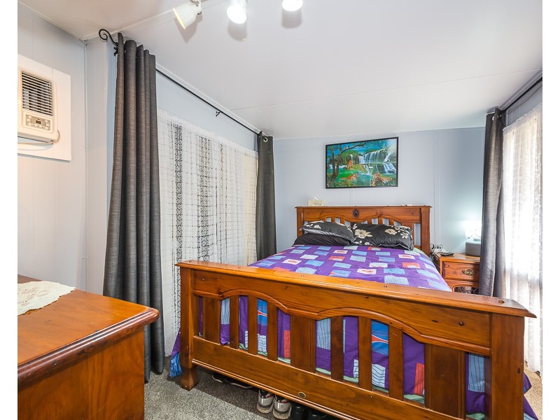 Sandstone Point QLD 4511