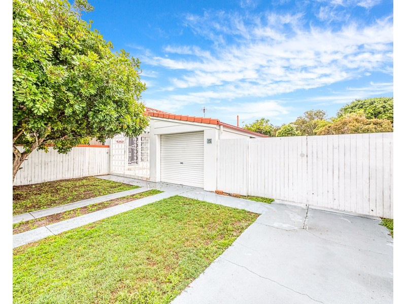 15 Brookes Crescent, Woorim QLD 4507