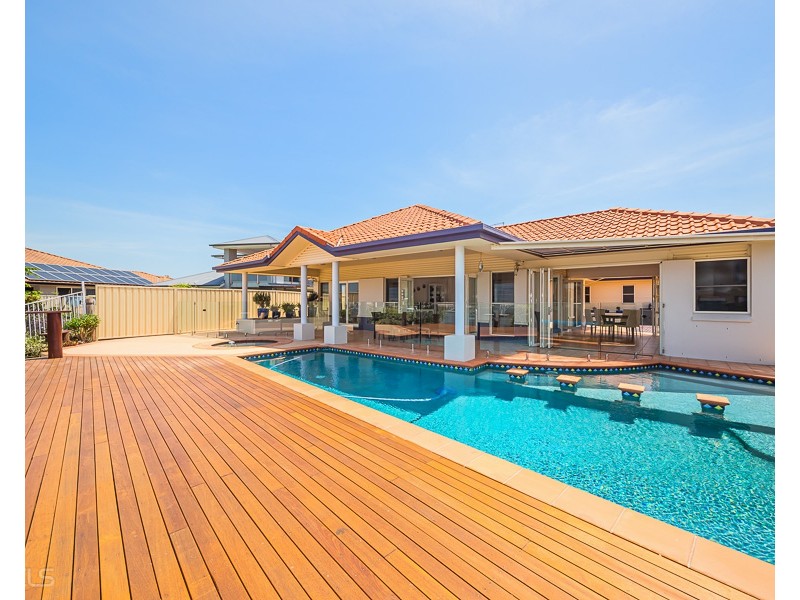 9 Marlin Court, Banksia Beach QLD 4507