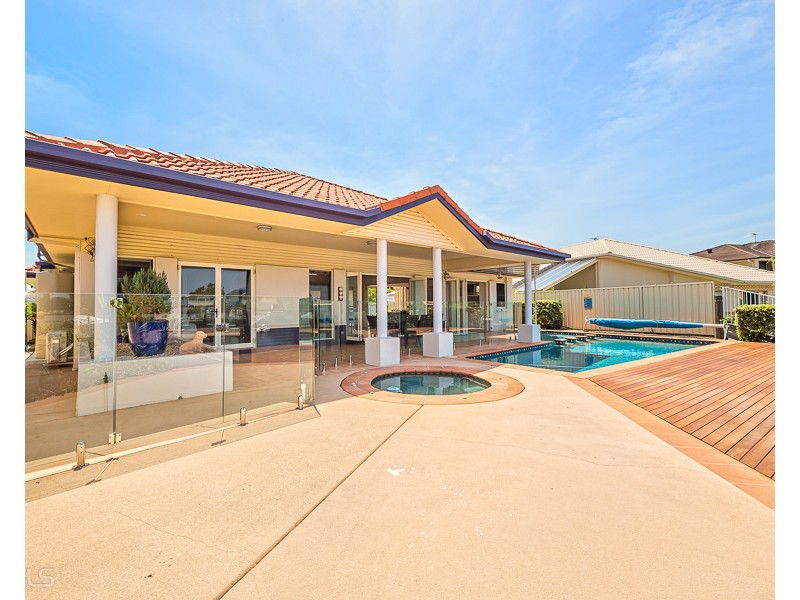 9 Marlin Court, Banksia Beach QLD 4507