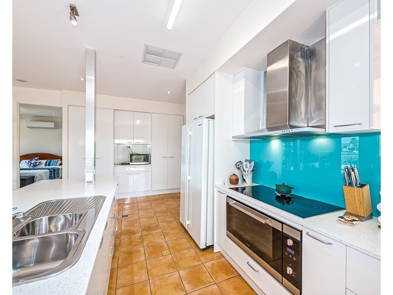 9 Marlin Court, Banksia Beach QLD 4507