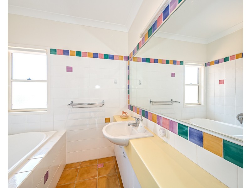 9 Marlin Court, Banksia Beach QLD 4507