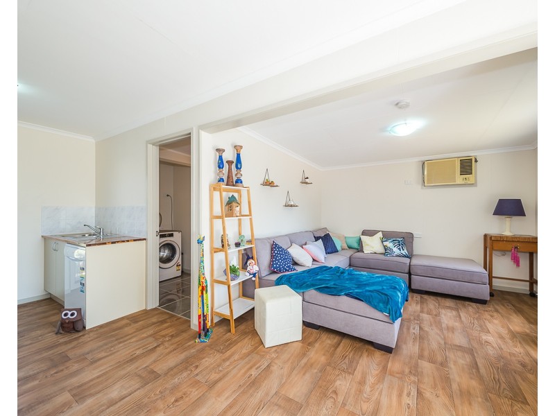 87a Moreton Terrace, Beachmere QLD 4510