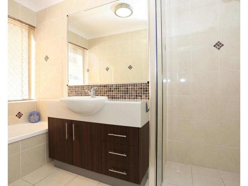 22 Topsail Circuit, Banksia Beach QLD 4507