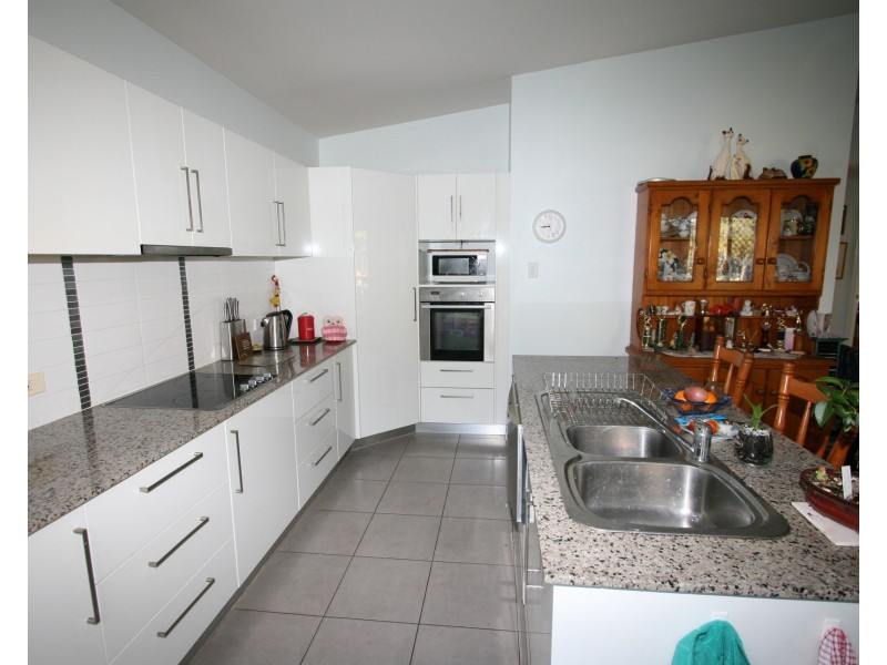 1/74 Cotterill Avenue, Bongaree QLD 4507
