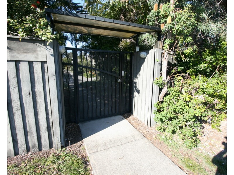 1/74 Cotterill Avenue, Bongaree QLD 4507