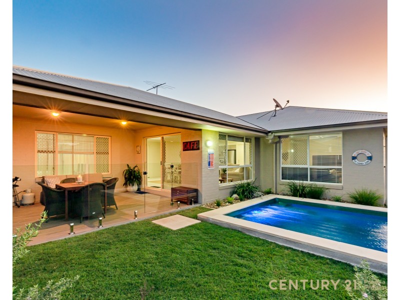 14 Treefrog street, Ningi QLD 4511