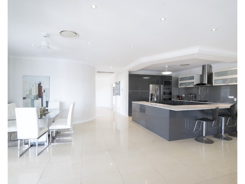 9 Doyle Court, Sandstone Point QLD 4511