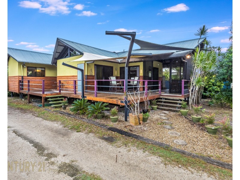 176  White Patch Esplanade, White Patch QLD 4507