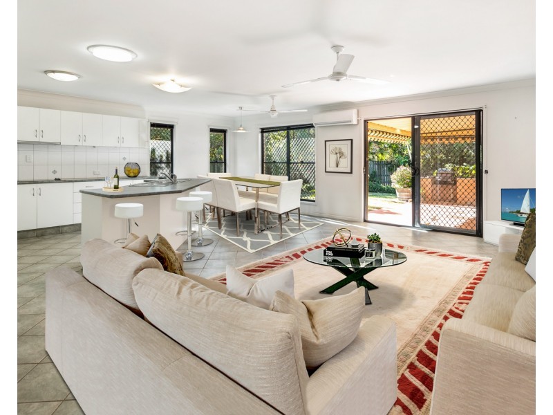 84 Sugarwood Street, Bellbowrie QLD 4070